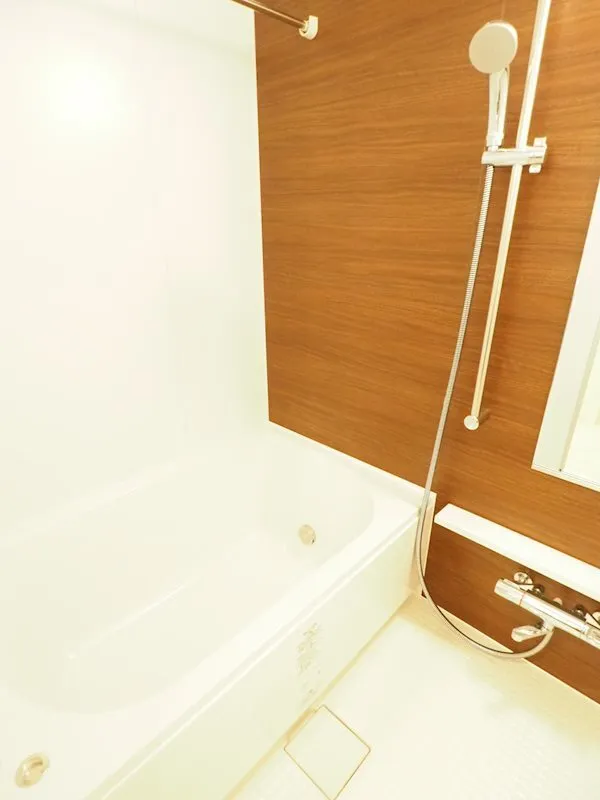 Residia Nakameguro Ⅲ - Interior - ["Bathtub", "Plumbing fixture", "Fluid"]