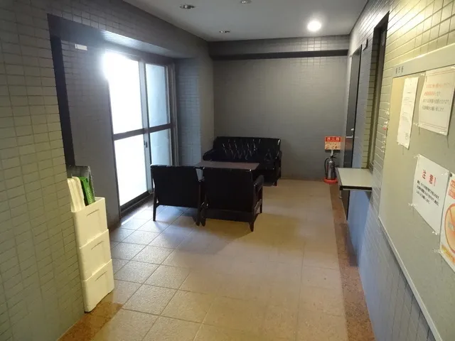 Rafuge Oimachi - Exterior - ["Furniture", "Building", "Interior design"]