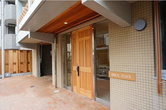 Brick Place - Exterior - ["Window", "Door", "Fixture"]