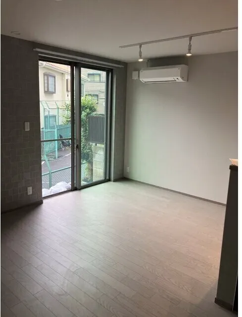 Noah Higashi-Ikebukuro - Interior - ["Flooring", "Floor", "Ceiling"]