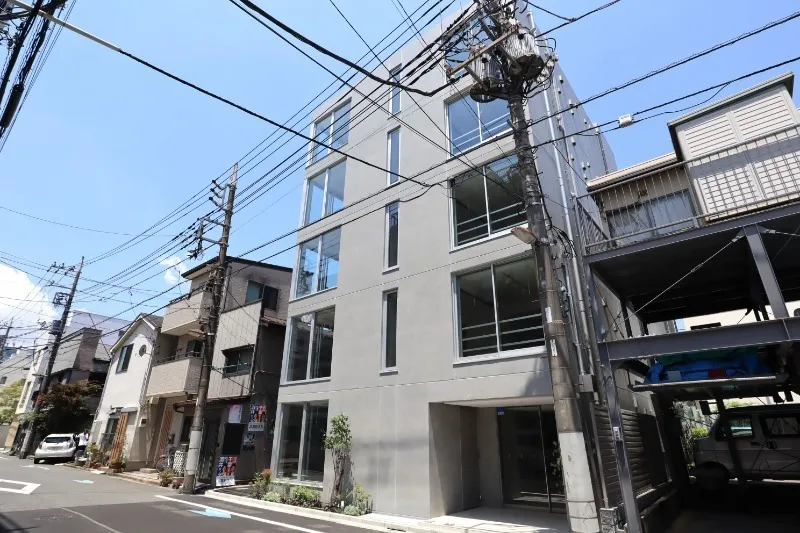 Atrio Flats Kiyosumi Shirakawa - Exterior - ["Overhead power line", "Neighbourhood", "Electrical network"]