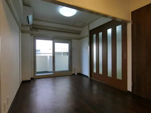 West Waseda Mansion - Interior - ["Building", "Window", "Fixture"]