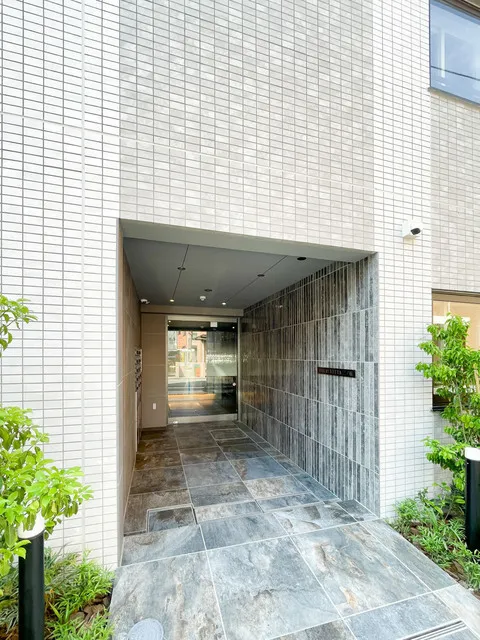 Preasvelta Minowa - Exterior - ["Concrete", "Building material", "Tile"]