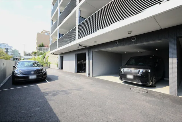 ACP Residence Bunkyo Kasuga - Other - ["Luxury vehicle", "Parking", "Automotive Side-View Mirror"]