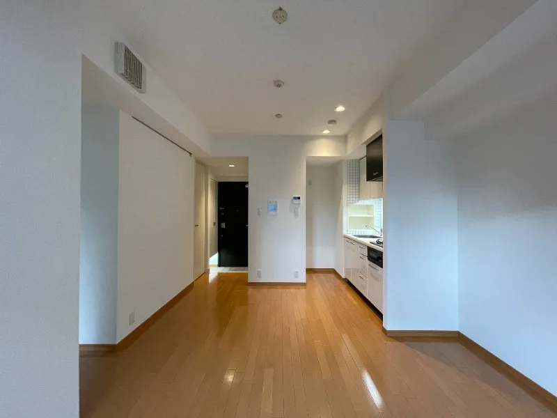 Castalia Meguro Kamurosaka - Interior - ["Flooring", "Floor", "Ceiling"]