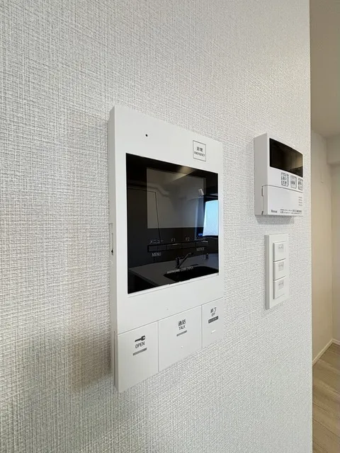 Daffitto Kinshicho - Interior - ["Electronic device", "Technology", "Display device"]