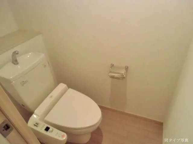 Comforia Yoyogi Uehara - Interior - ["Property", "Toilet", "Toilet seat"]