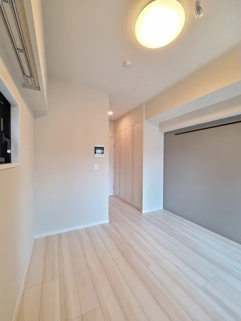 Comforia Higashioi I - Interior - ["Building", "Property", "Interior design"]