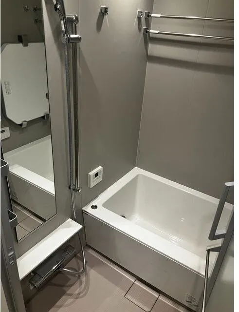 Brands Shibaura - Interior - ["Flooring", "Floor", "Plumbing fixture"]