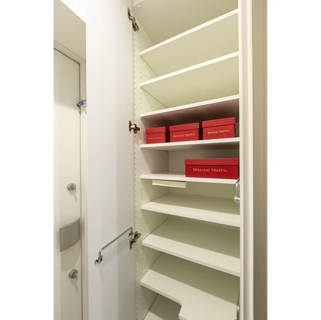 Comforia Sakura Josui - Interior - ["Shelf", "Building", "Shelving"]