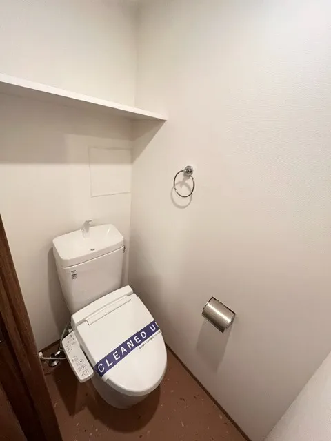 N-Flats Higashi-Mukojima - Interior - ["Toilet seat", "Toilet", "Flooring"]