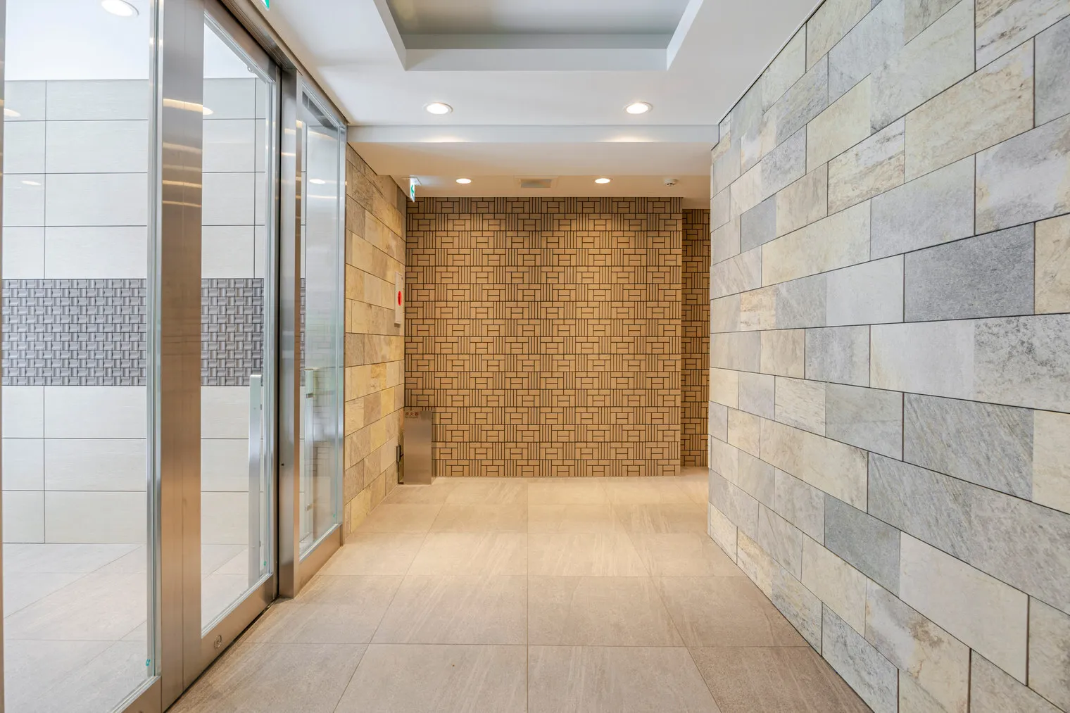 Live Casa Ochanomizu - Exterior - []