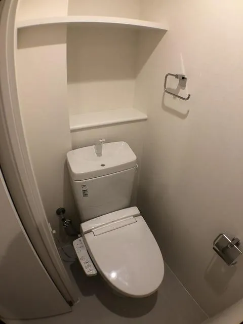 EMBELLIR Nakano Fujimicho - Interior - ["Toilet", "Toilet seat", "Plumbing fixture"]