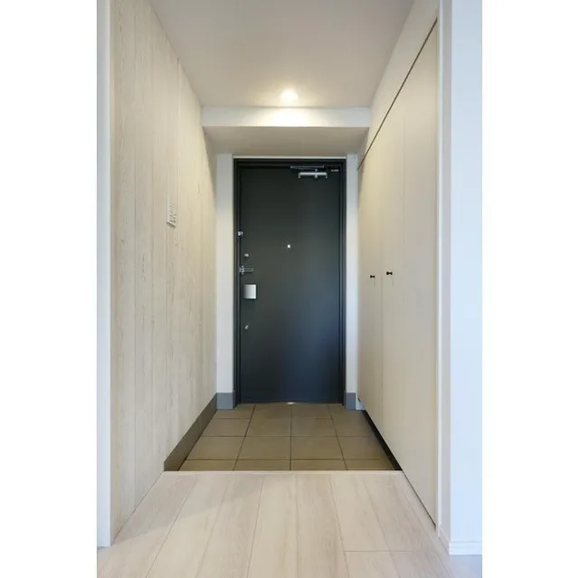 HF Ueno Residence EAST - Interior - ["Building", "Door", "Fixture"]