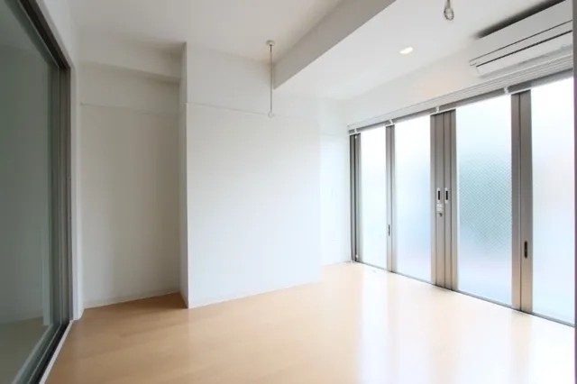 Mt. Leviga - Interior - ["Flooring", "Floor", "Ceiling"]
