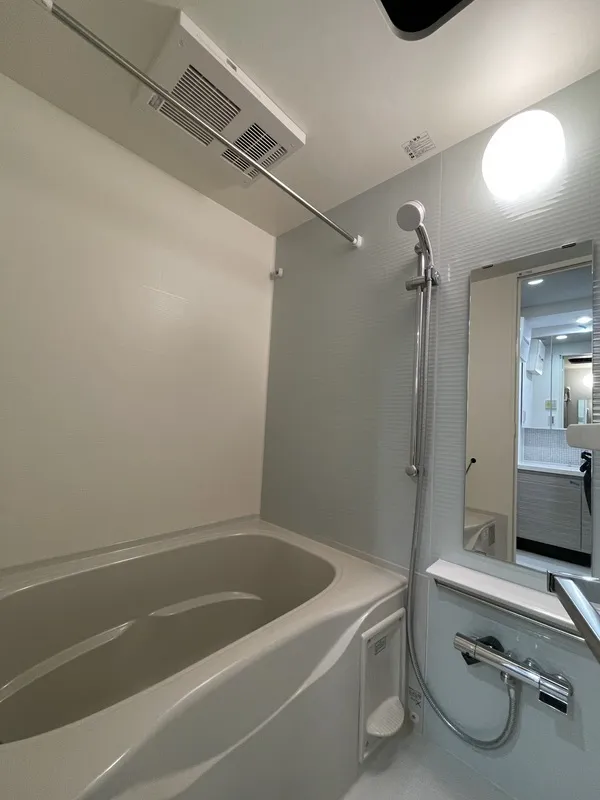Milia Residence Ryogoku II - Interior - ["Plumbing fixture", "Bathroom", "Flooring"]