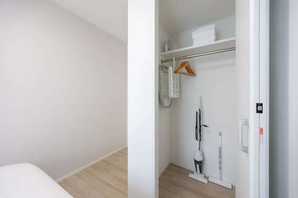 Hmlet Sangenjaya II - Interior - ["Flooring", "Wood", "Interior design"]