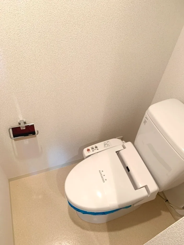 Ecology Toritsu University Residence - Interior - ["Electronic device", "Machine", "Office Equipment"]
