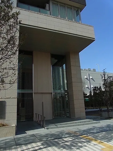 The Wangan Tower Rex Garden - Exterior - ["Daytime", "Commercial building", "Composite material"]