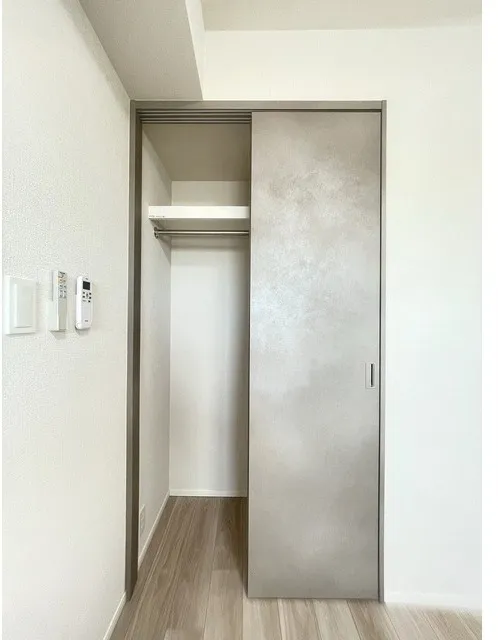 Comforia Liv Sumiyoshi Chida - Interior - ["Wood", "Flooring", "Floor"]