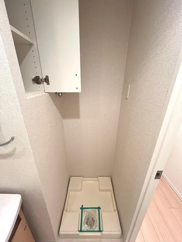 Prime Urban Sumiyoshi II - Interior - ["Wood", "Flooring", "Floor"]