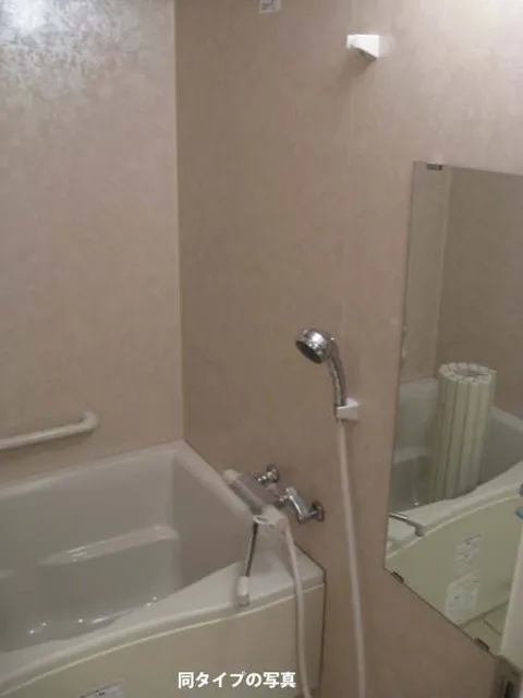 Comforia Ginza East - Interior - ["Bathroom", "Property", "Room"]