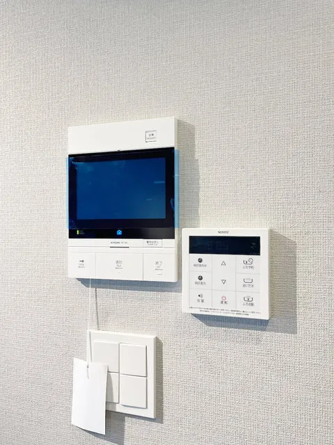La Perla Ichigaya-Sadoharacho - Interior - ["Computer monitor accessory", "Gadget", "Communication Device"]