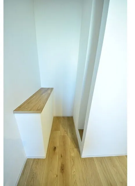 Grand Paseo Yoyogi Uehara - Interior - ["Flooring", "Wall", "Wood"]
