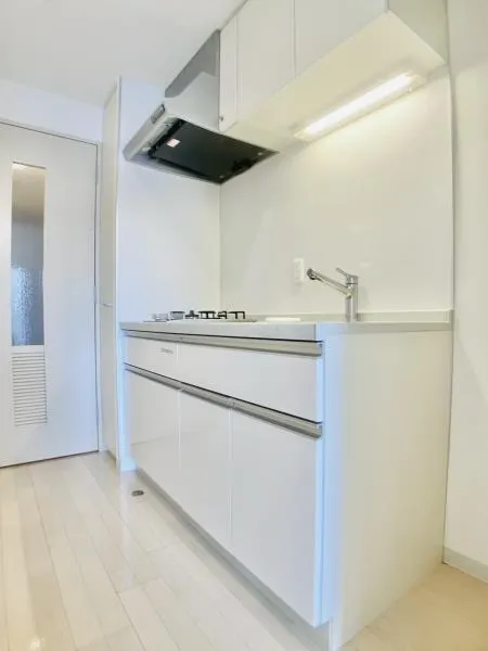 My Plaisir Hiroo - Interior - ["Kitchen", "Kitchen Sink", "Flooring"]