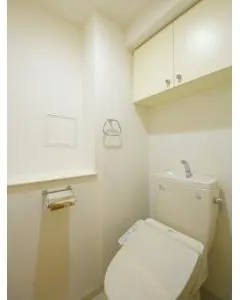 Spacia Sangenjaya No.2 - Interior - ["Building", "Plumbing fixture", "Rectangle"]