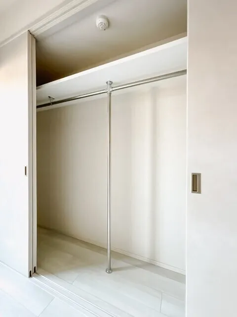 Royal Parks Ariake - Interior - ["Wood", "Flooring", "Floor"]