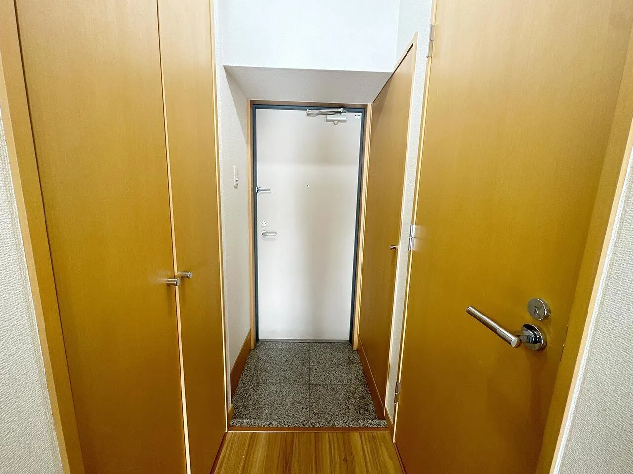 Mynavi STAY Miraie Kanda Riverside - Interior - ["Wall", "Wood", "Flooring"]