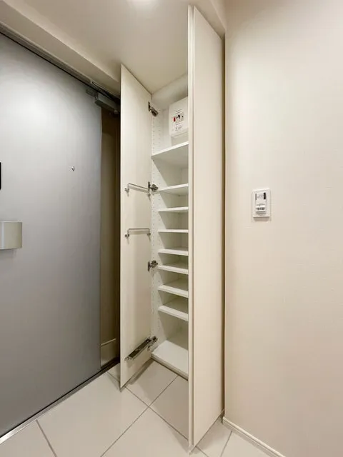 Orchid Residence Togoshi Park - Interior - ["Flooring", "Wood", "Floor"]