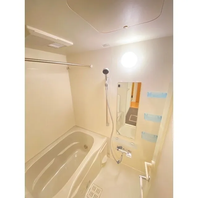 Ebisu Mukaiyama Sky Heights - Interior - ["Plumbing fixture", "Shower head", "Tap"]