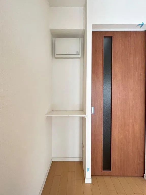 KDX Residence Higashi Shinjuku - Interior - ["Wood", "Flooring", "Floor"]