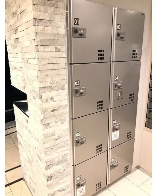 Shenon Sangenjaya - Other - ["Locker", "Technology", "Tile"]