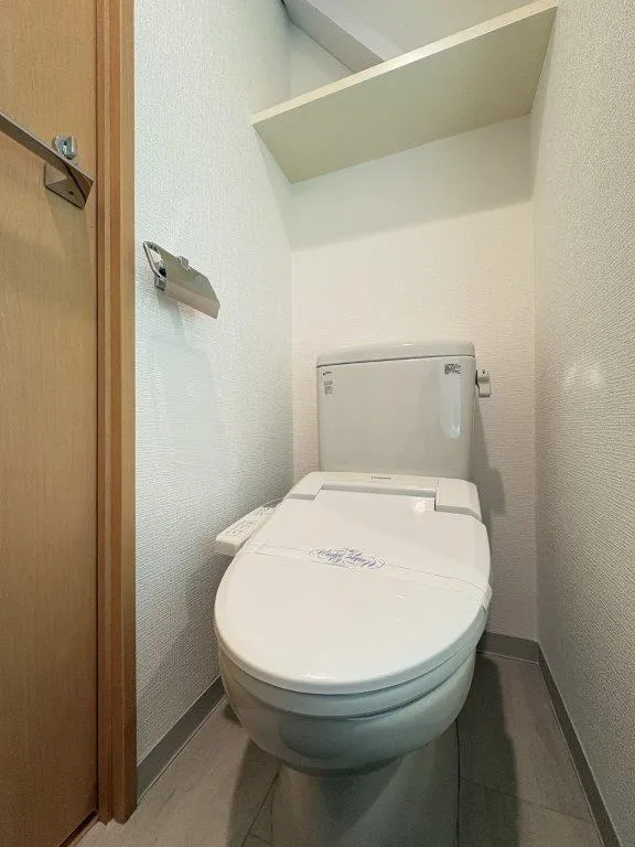 Asyl Court Nishi-Shinjuku - Interior - ["Plumbing fixture", "Bathroom", "Flooring"]