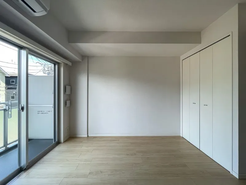 Castalia Hatsudai - Interior - ["Flooring", "Floor", "Wood"]
