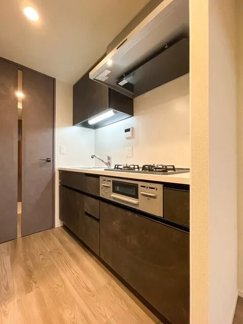 Royal Parks Ariake - Interior - ["Kitchen", "Flooring", "Major appliance"]