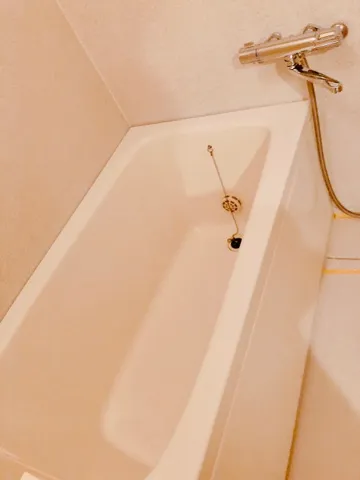 Prime Urban Machiya South Court - Interior - ["Brown", "Bathtub", "Plumbing fixture"]