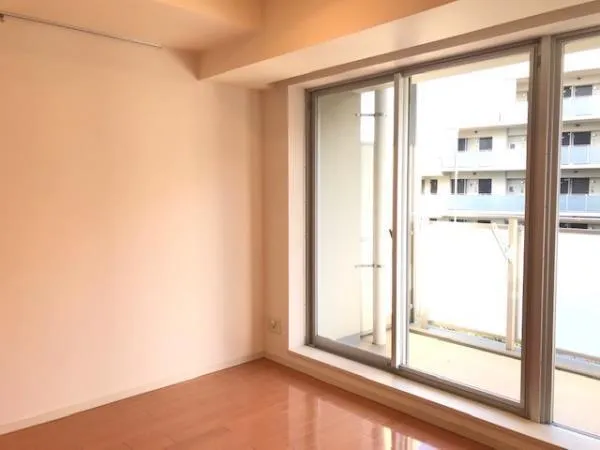 Brillia Ist Sangenjaya Blossom Terrace - Interior - ["Window", "Building", "Fixture"]