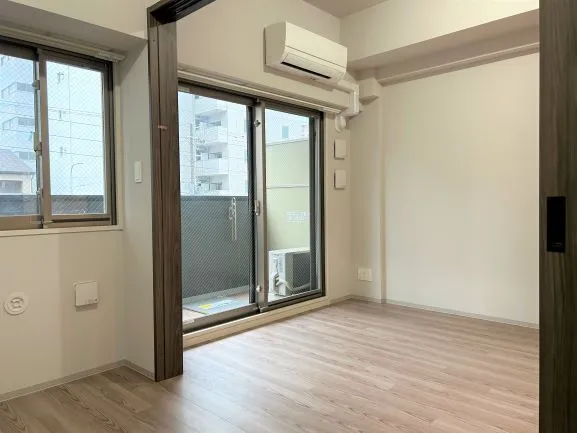ORSUS Osaka Fukushima (formerly Rivent Fukushima) - Interior - ["Flooring", "Wood", "Floor"]