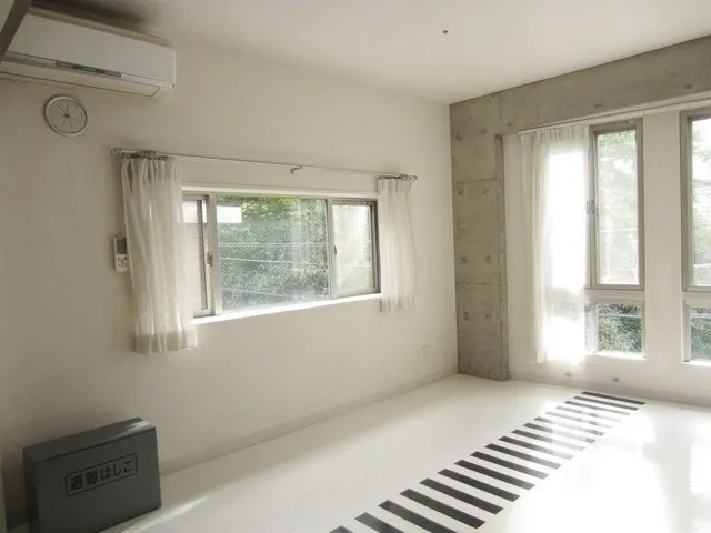 Scalar Sukumo - Interior - ["Window", "Property", "Building"]