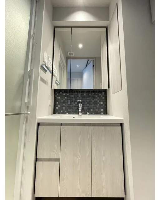 Season Flats Omorinishi - Interior - ["Flooring", "Floor", "Interior design"]
