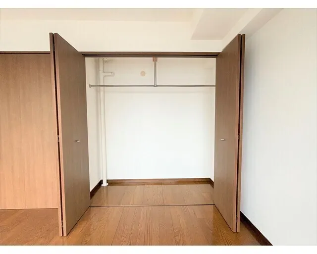 Kaminakazato Heights - Interior - ["Wood", "Flooring", "Floor"]
