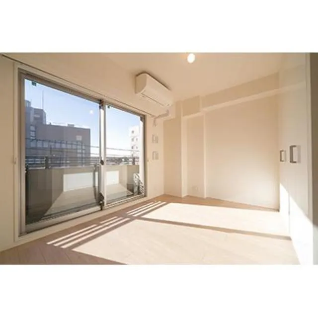 Park Axis Jiyugaoka Terrace - Interior - ["Building", "Window", "Wood"]