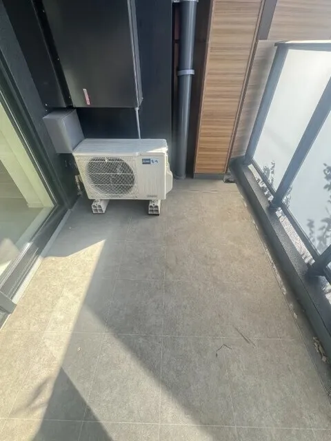 Brookside Residence Kiba - Interior - ["Floor", "Composite material", "Daylighting"]