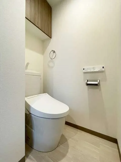 Milia Residence Hiroo - Interior - ["Plumbing fixture", "Building", "Toilet"]
