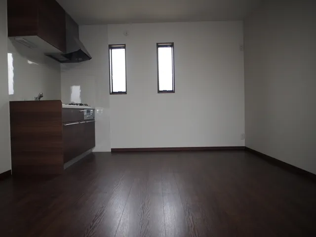Tom's Garage - Interior - ["Flooring", "Floor", "Wood flooring"]