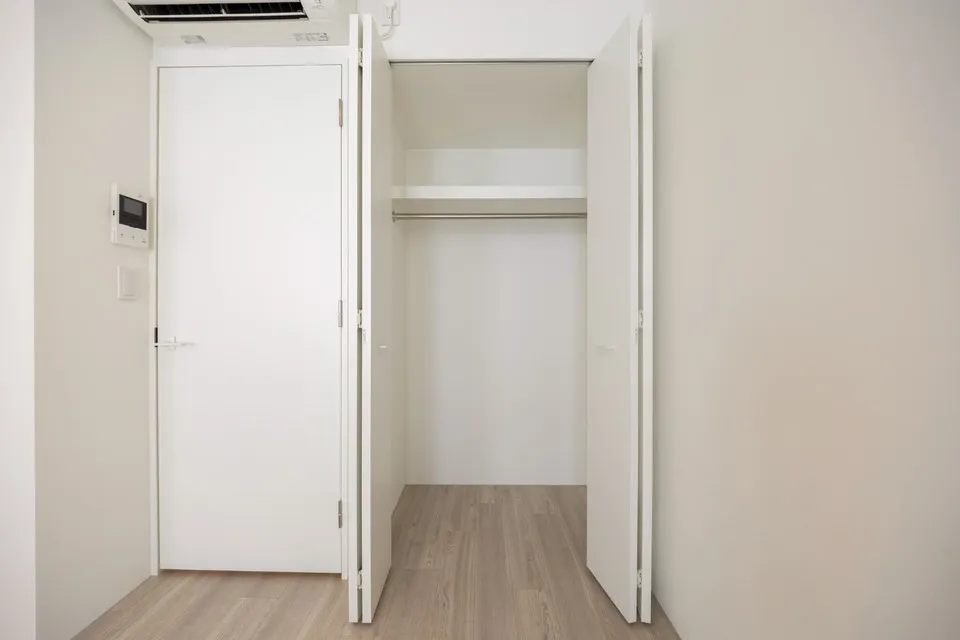 Hmlet Nakano Sakaue - Interior - ["Wall", "Flooring", "Wood"]